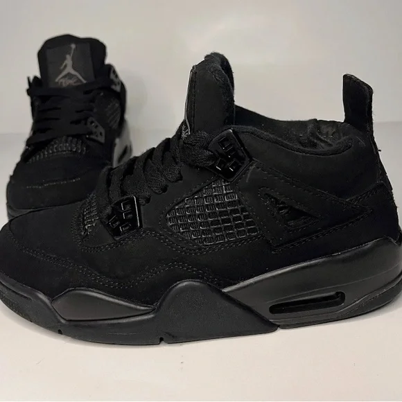 Nike Air Jordan Retro “Black Cat” CU1110-010 size 5Y men’s women’s